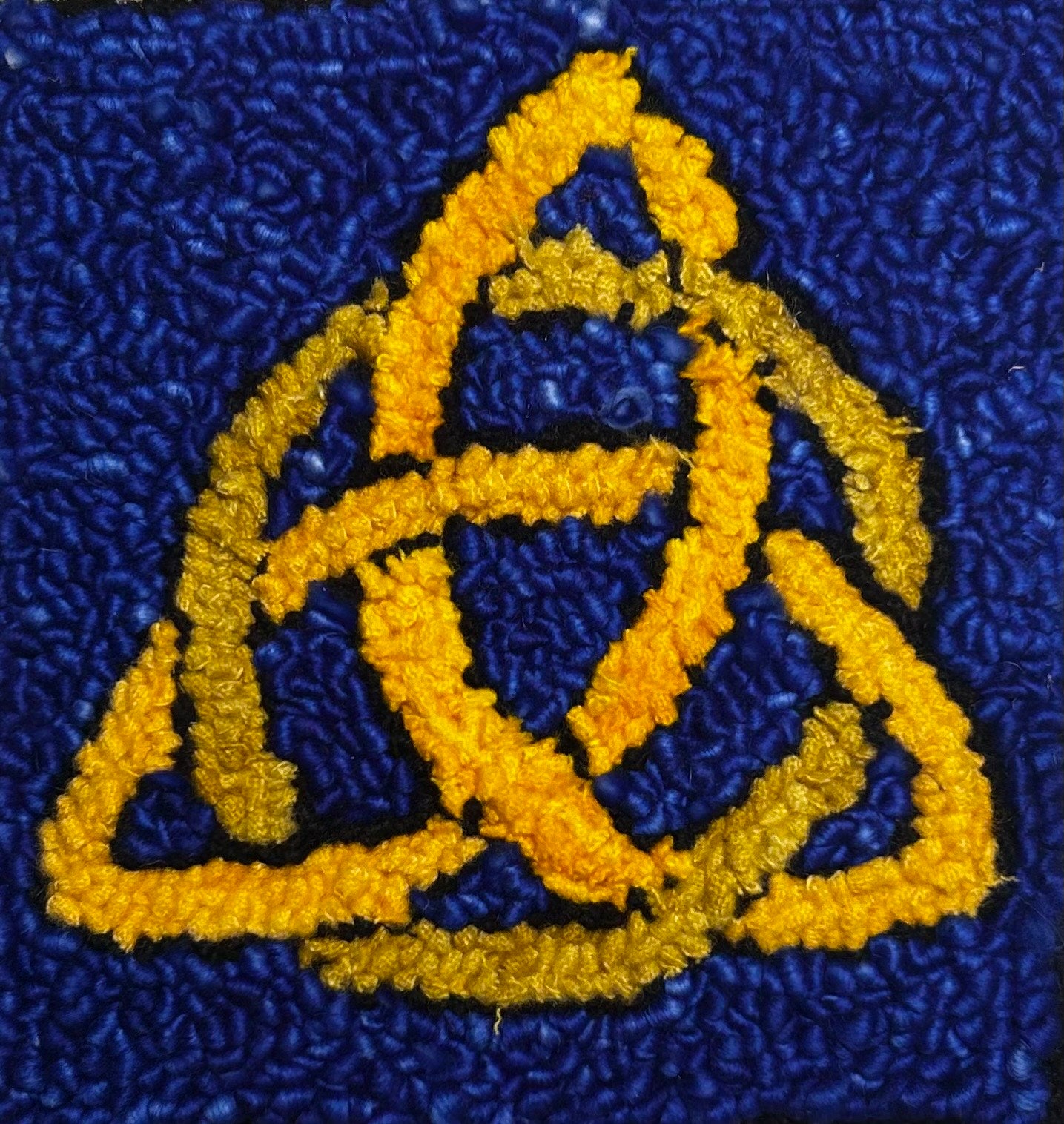 Celtic Trinity Knot #1 (approx 6.5 x 6.5)
