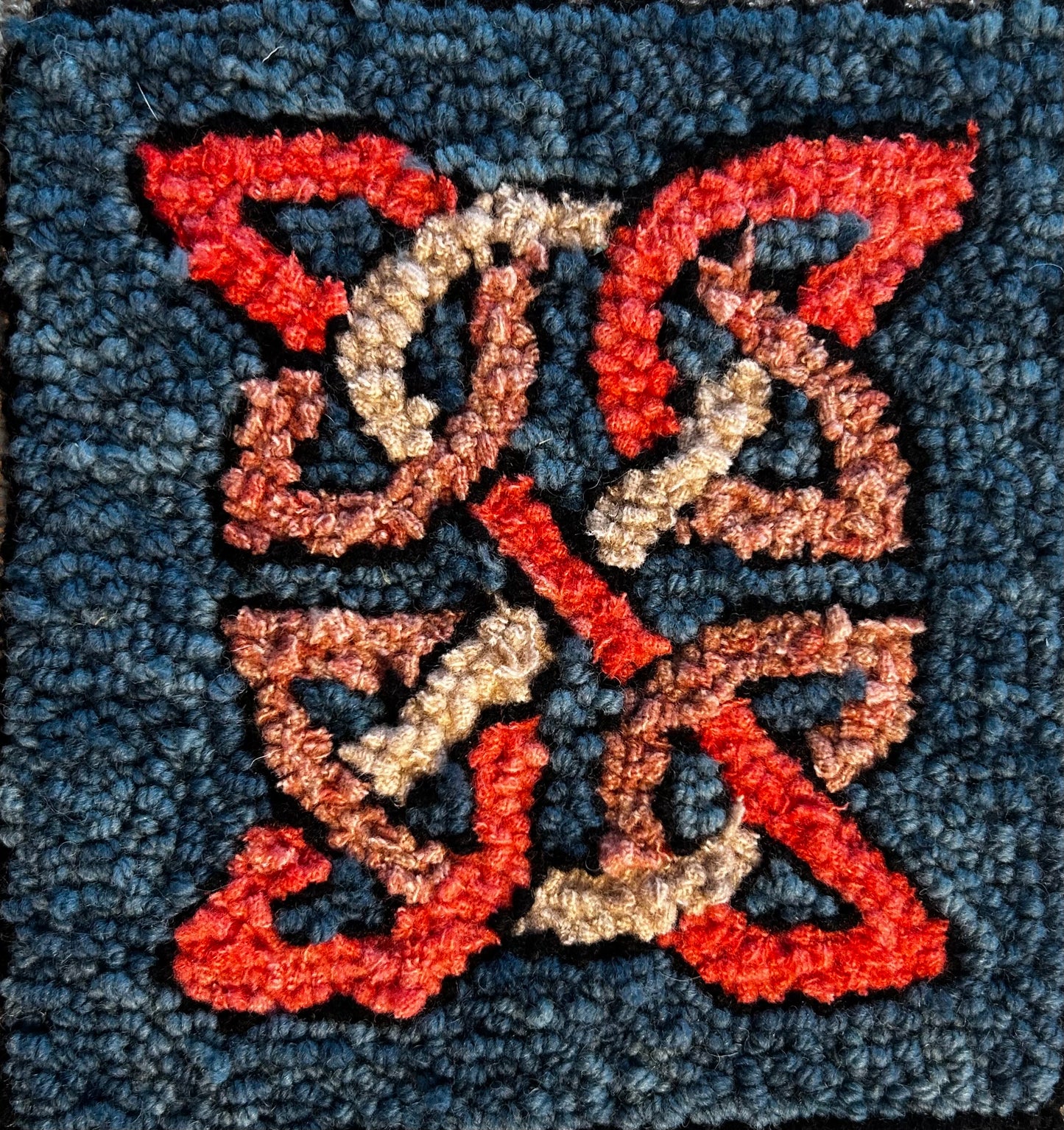 Dara Knot #2 (approx 6.5 x 6.5)