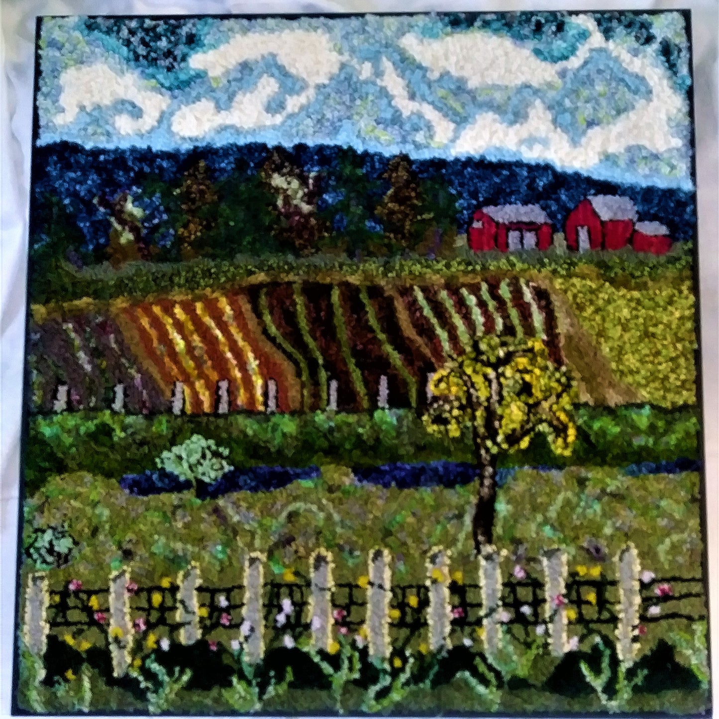 Linden Corner 31.5" x 33"